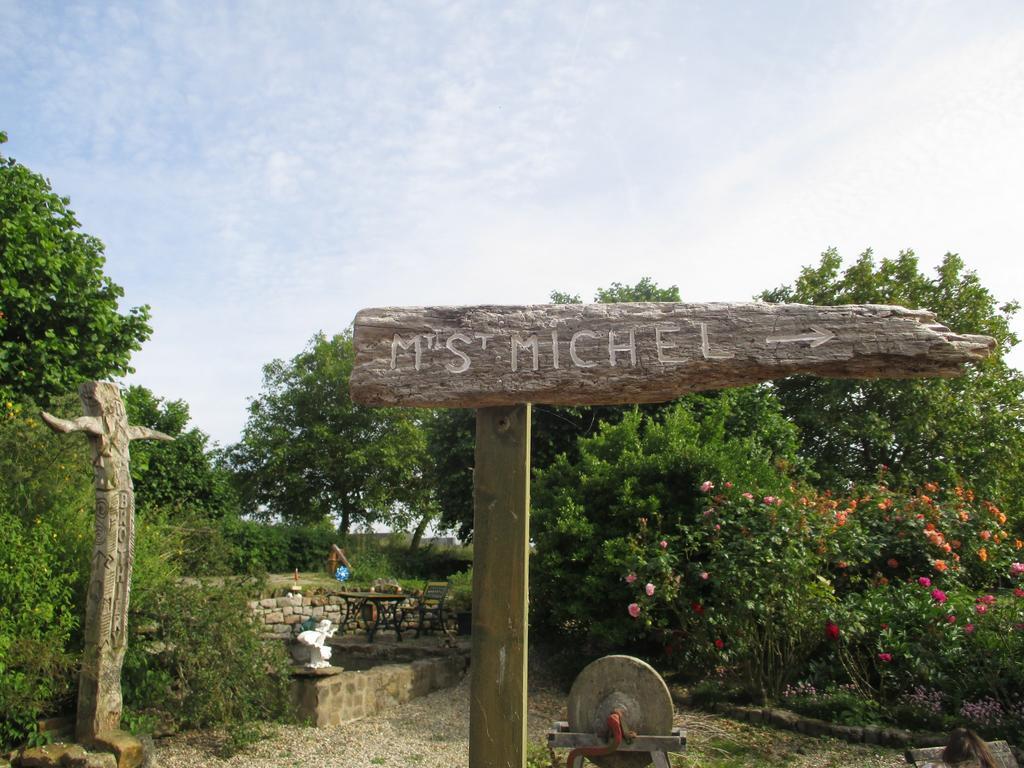 Bed and Breakfast Les Sources Poilley  Exteriér fotografie