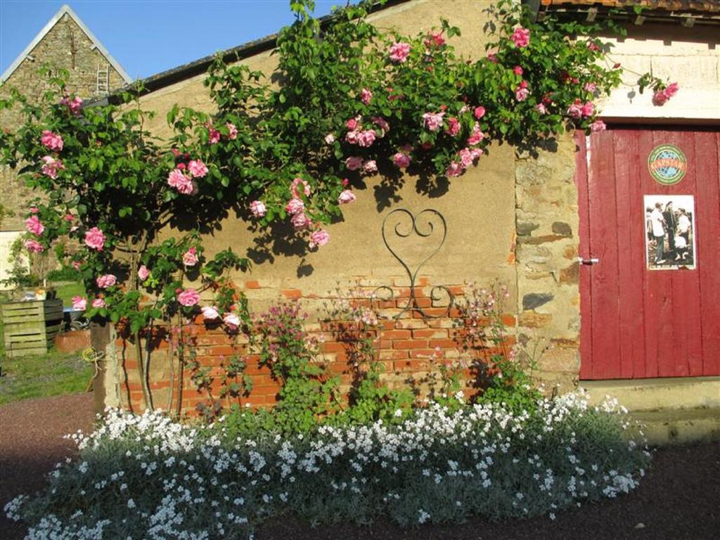 Bed and Breakfast Les Sources Poilley  Exteriér fotografie